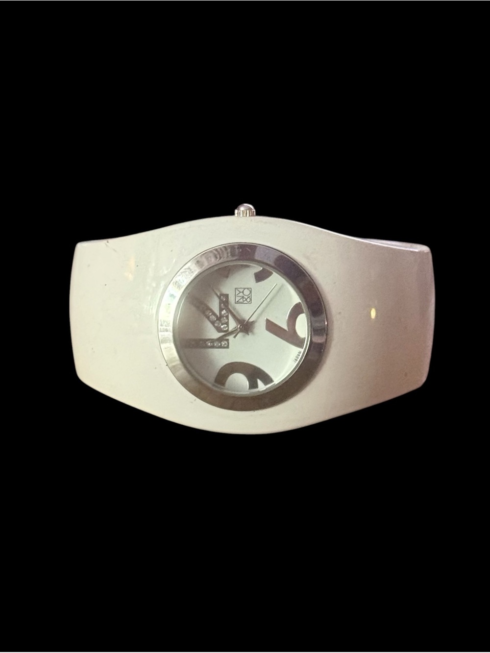 NY&CO white wide hinged bangle watch